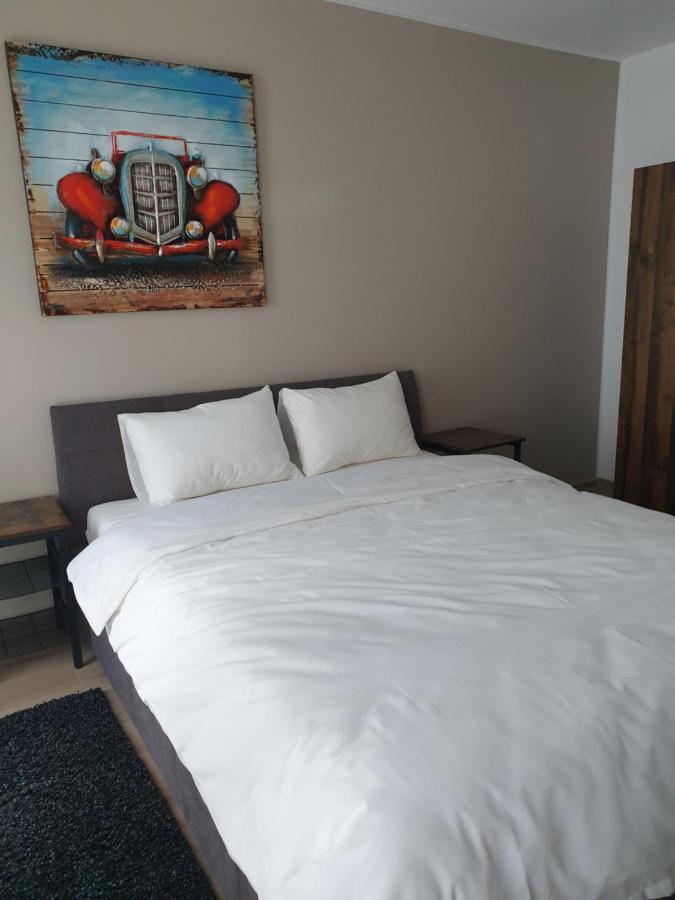 Qualis Apartament2 Apartment Brasov Ngoại thất bức ảnh