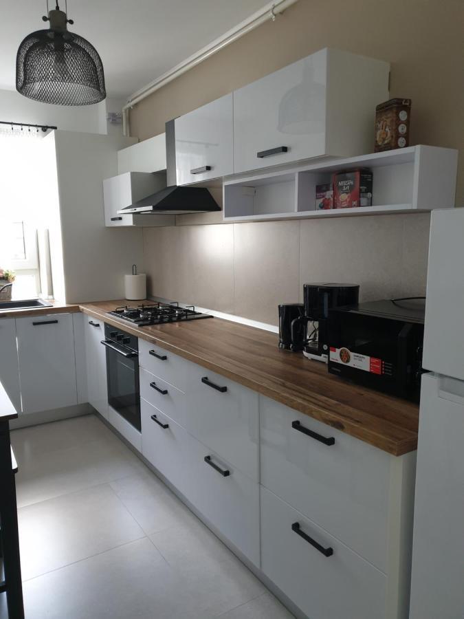 Qualis Apartament2 Apartment Brasov Ngoại thất bức ảnh